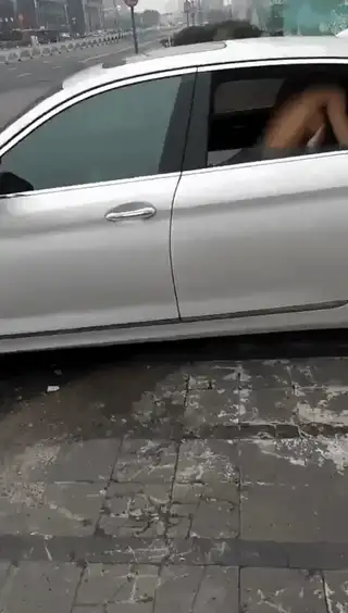 201443bfeeefjbwzmxcsej.gif